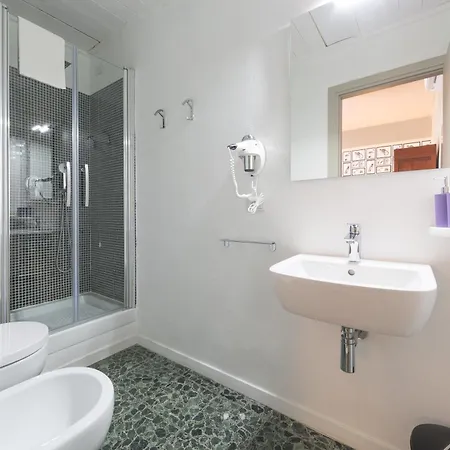 Sonnino 37 Pensjonat 4*
