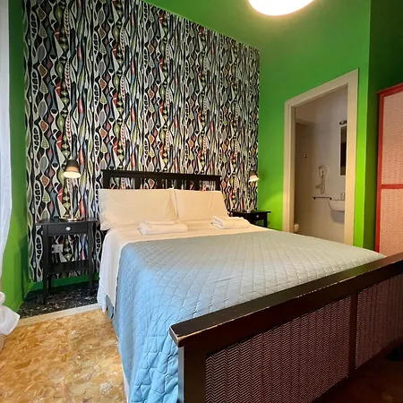 Guest house Sonnino 37 *